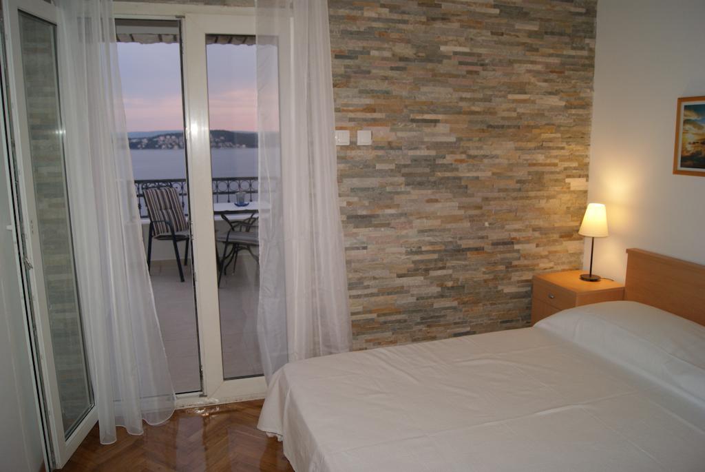 Apartments Panorama 2 Trogir Habitación foto